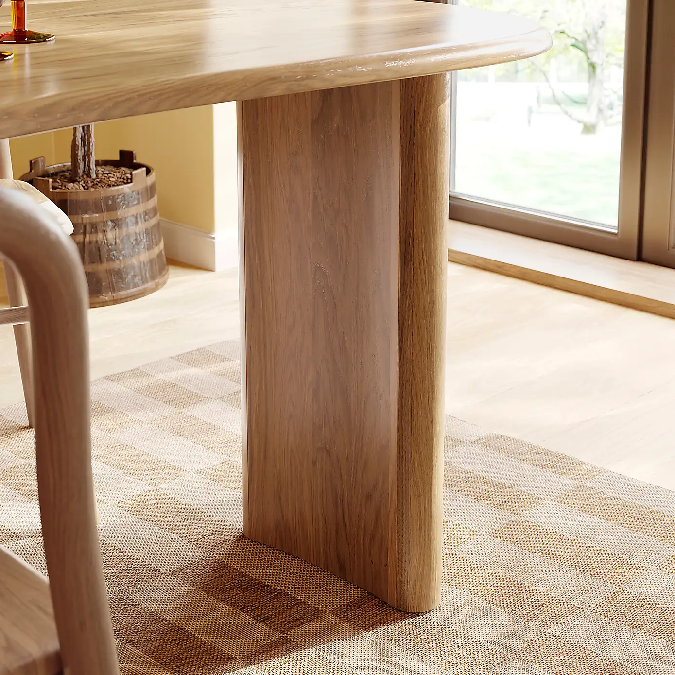 Arco Curve Dining Table