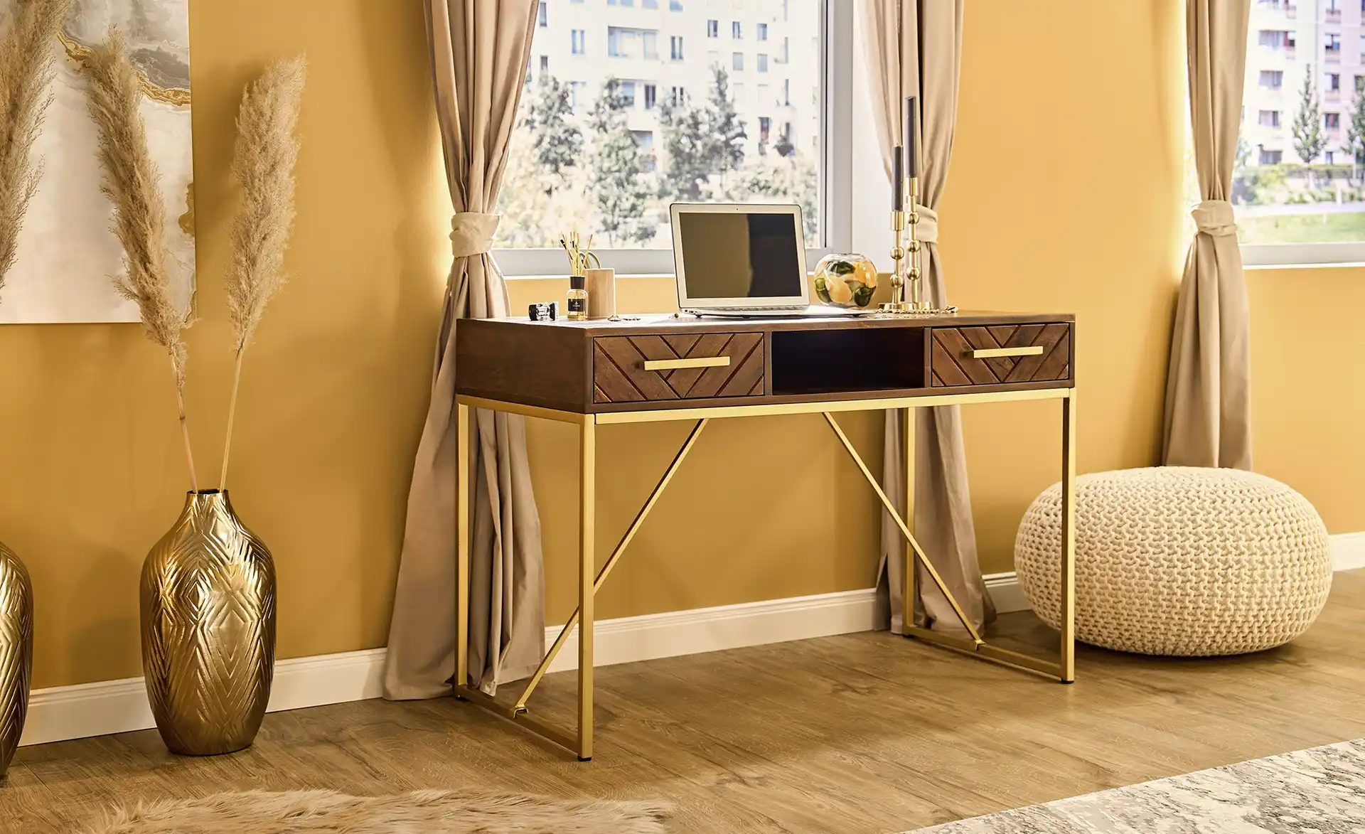 Niva Desk