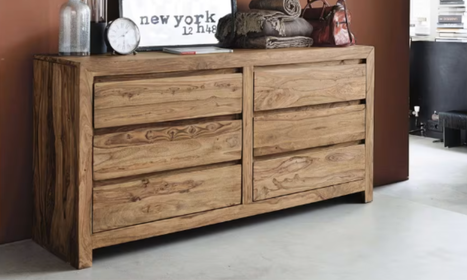 Isha Chest Of Drawers