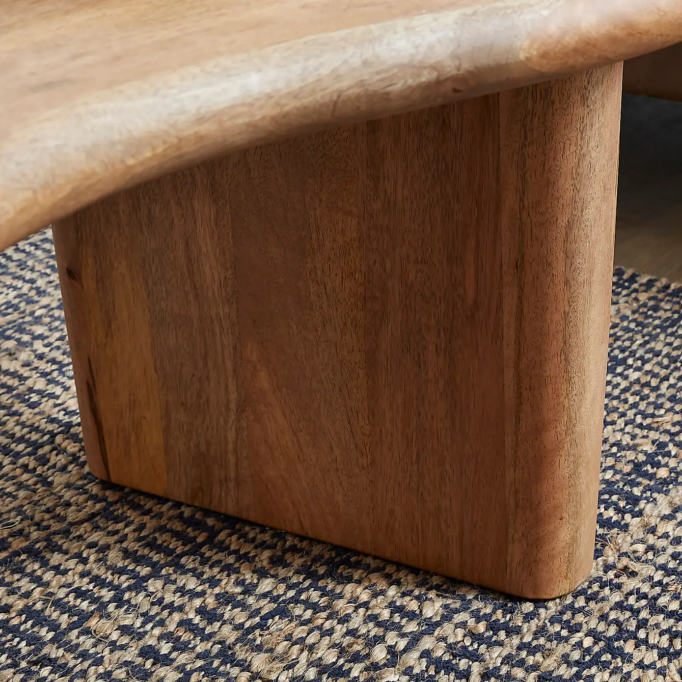 Arco Curve Coffee Table