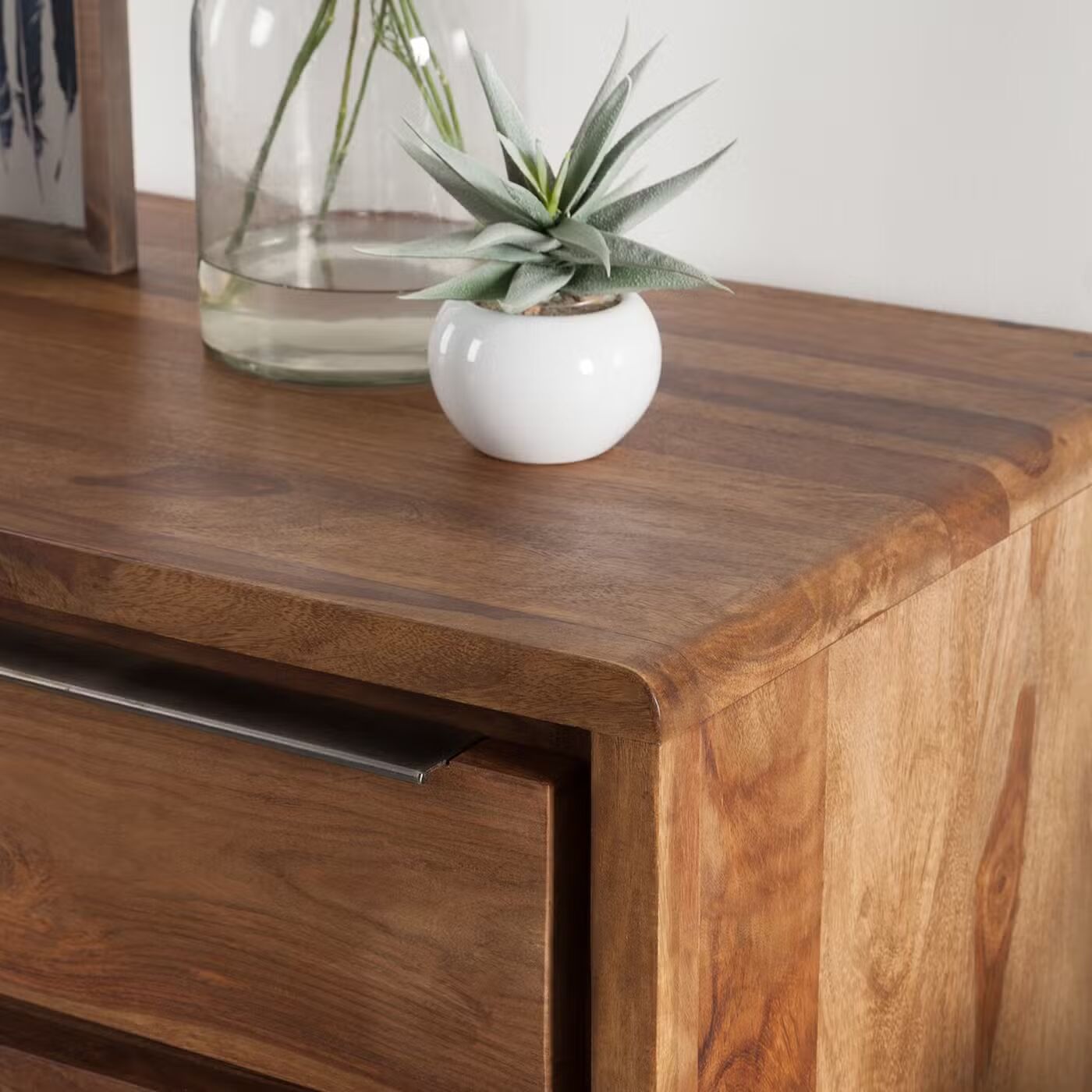 Niti Chest of Drawers