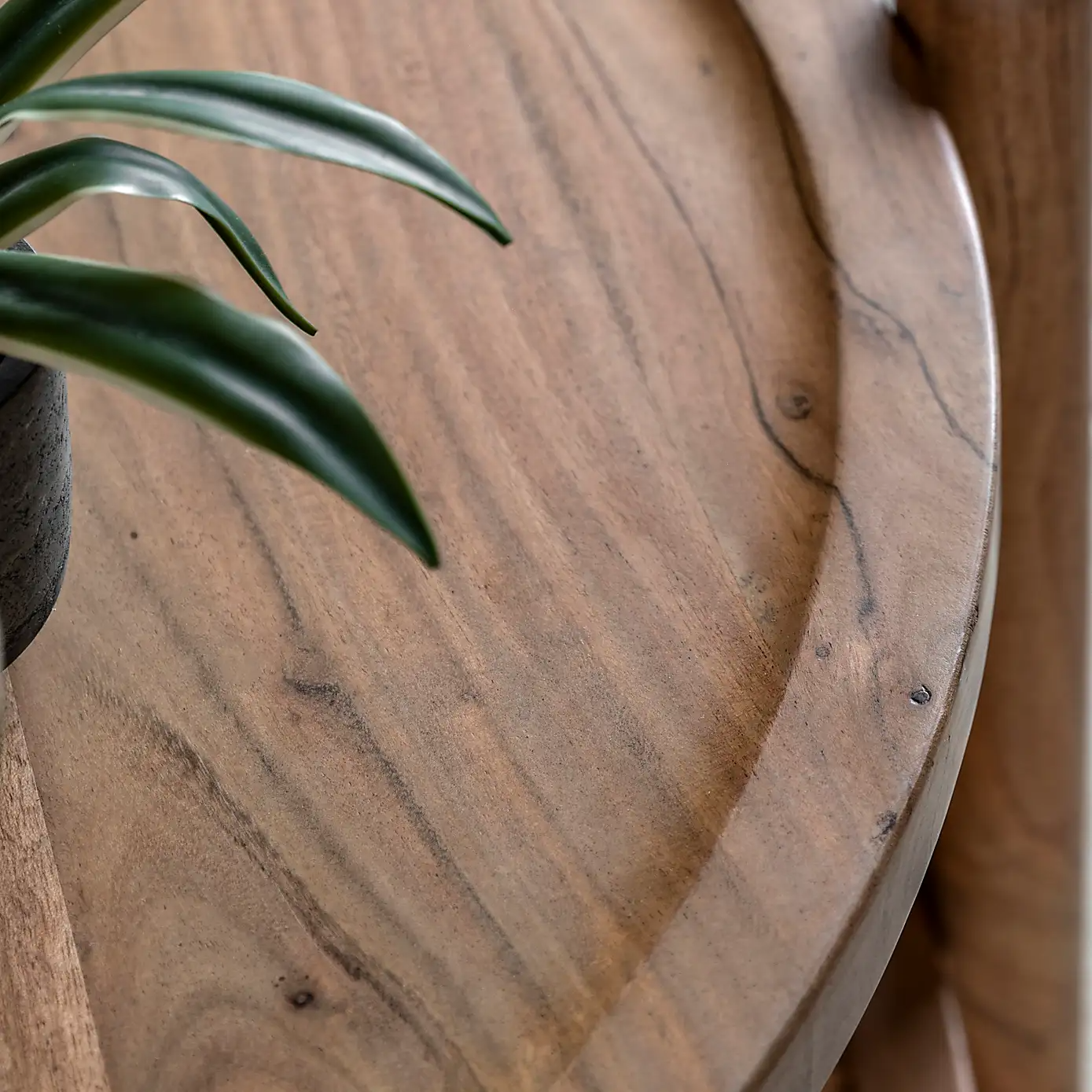Boho – Solid Mango Wood Coffee Table (Round Shape, Rattan Shelf)