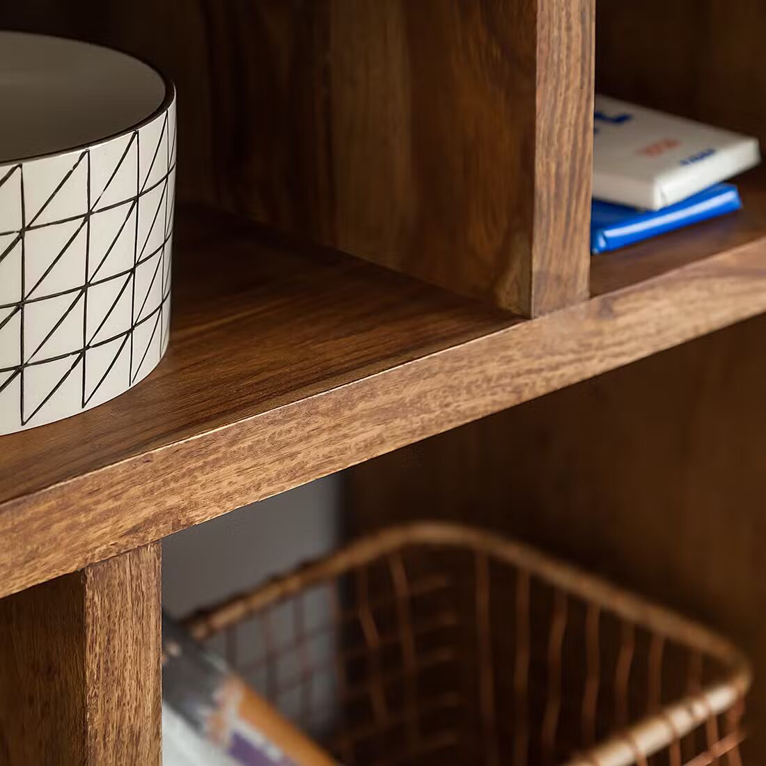 Niti Hanging Shelf Small